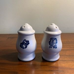 Pfaltzgraff Yorktowne Stoneware Salt & Pepper Shakers RETIRED